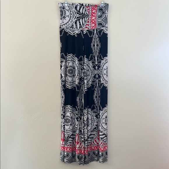 Pants - Women's Black and White Patterned Pants Medium